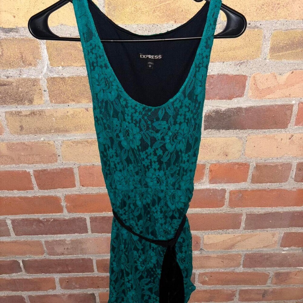 Express Women's Turquoise Lace Mini Homecoming Formal Dress